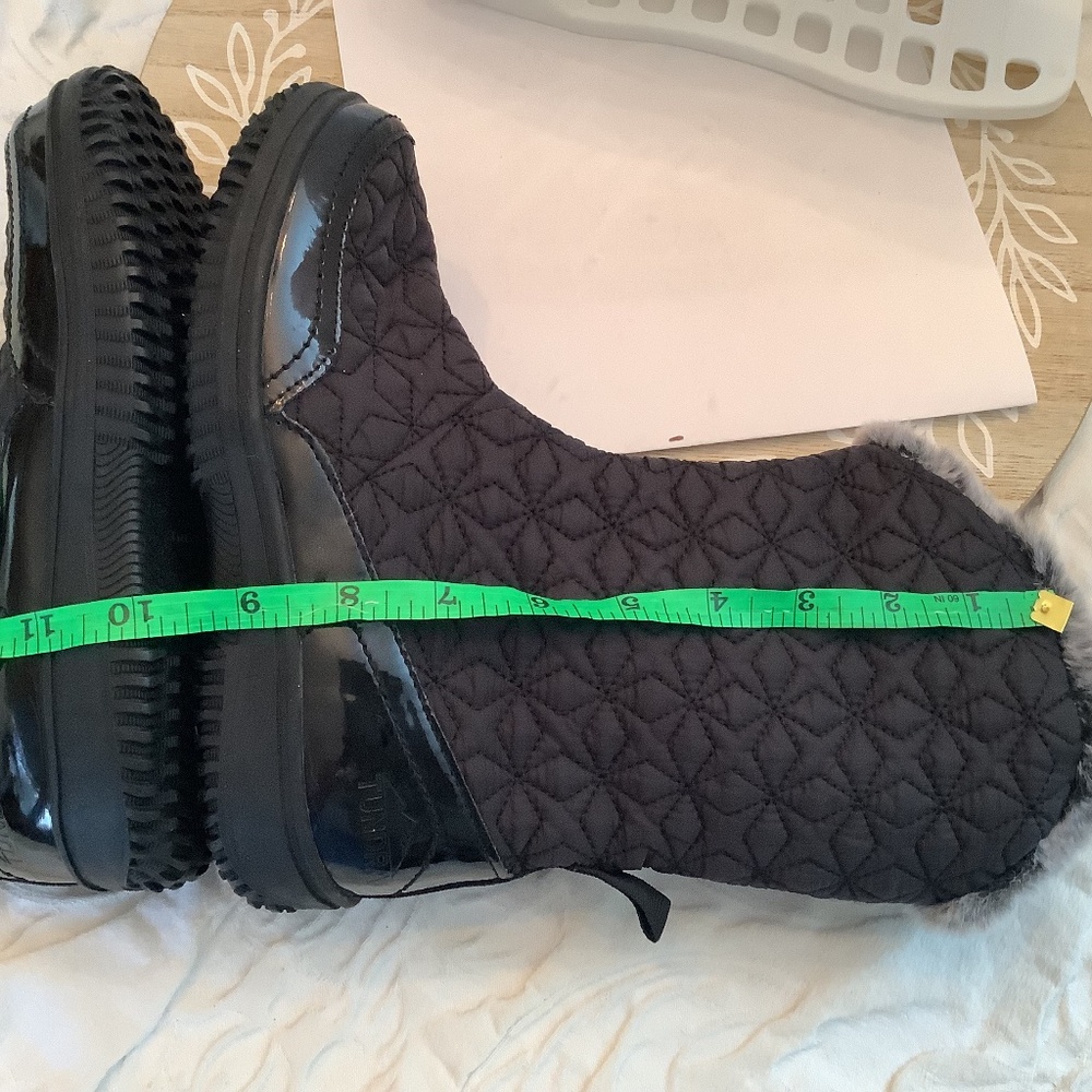 NWT Tundra‎ Belleville black youth fur rain snow boots sz. 3 thermolite - Picture 5 of 10